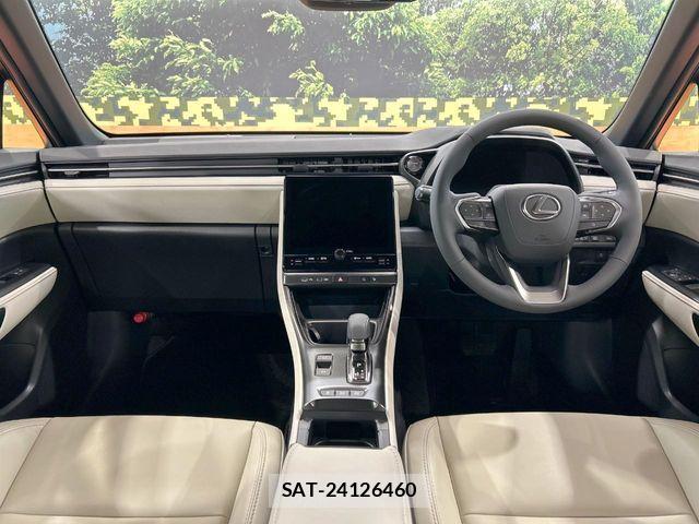 Lexus LBX 2026-03 7962398-1