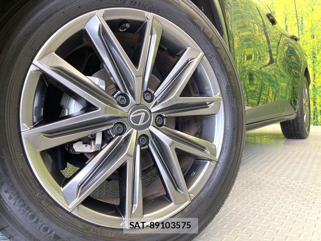 Lexus LBX 2025-09 7962396-12