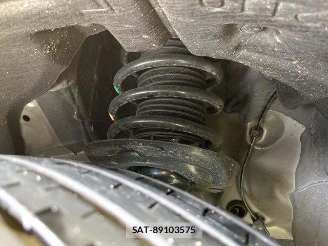 Lexus LBX 2025-09 7962396-19