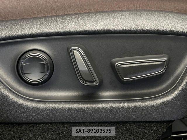Lexus LBX 2025-09 7962396-5
