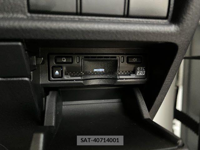 Lexus LBX 2024-07 8036431-15