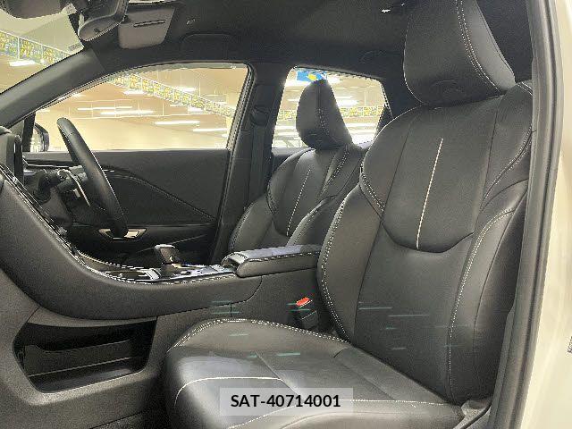Lexus LBX 2024-07 8036431-18