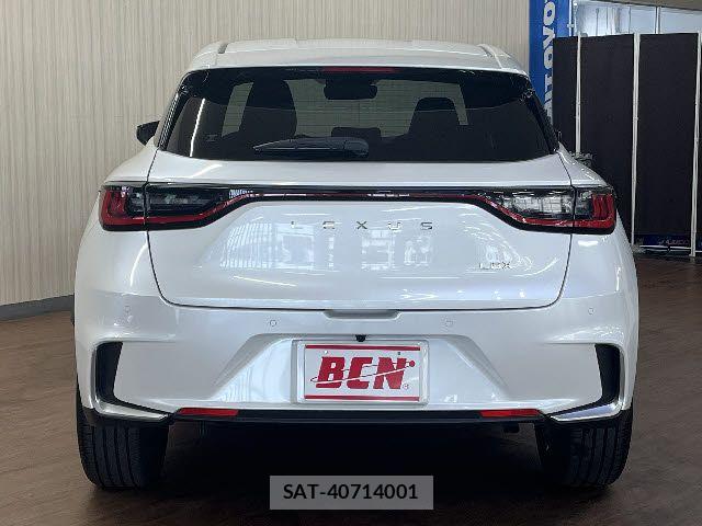 Lexus LBX 2024-07 8036431-21