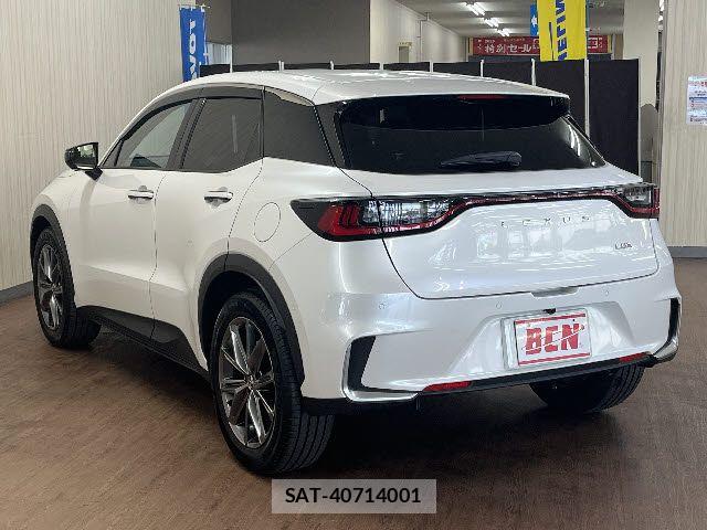 Lexus LBX 2024-07 8036431-8