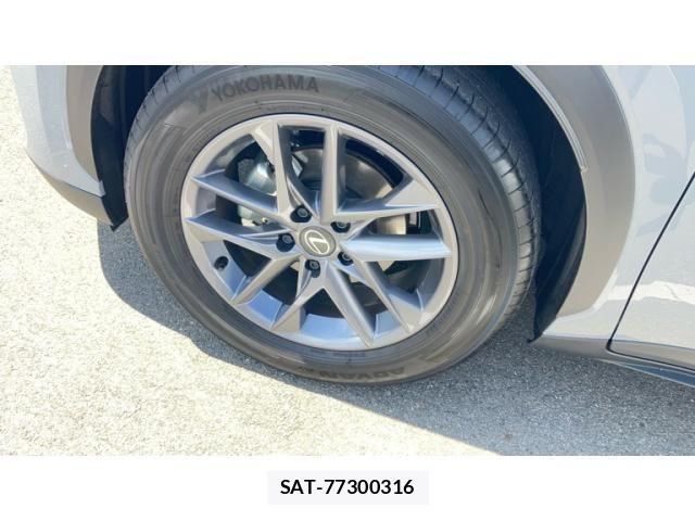 Lexus LBX 2026-04 8036433-9