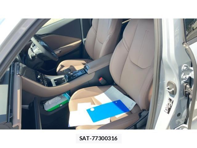 Lexus LBX 2026-04 8036433-10