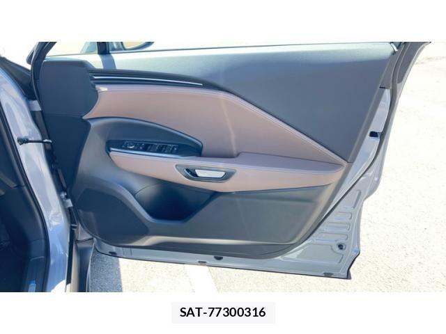 Lexus LBX 2026-04 8036433-14
