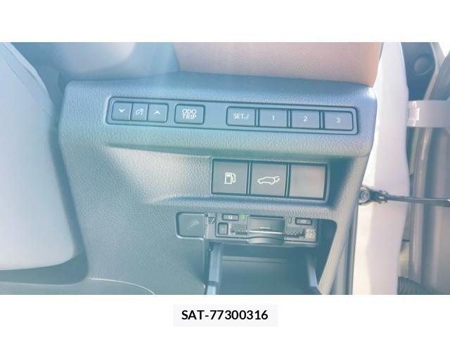 Lexus LBX 2026-04 8036433-18