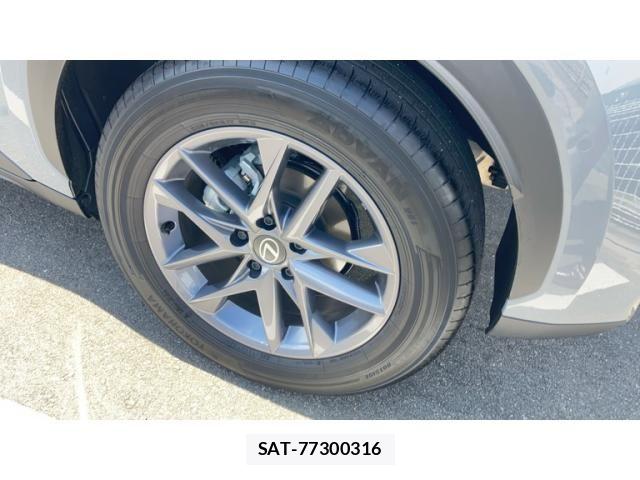 Lexus LBX 2026-04 8036433-8