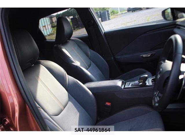 Lexus LBX 2024-04 8074341-13