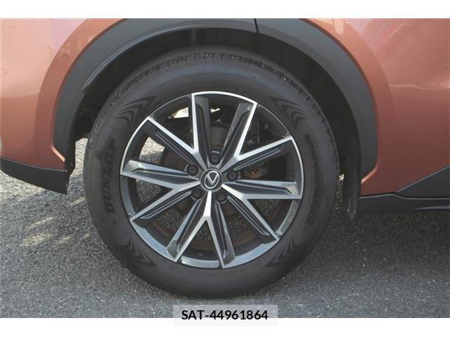Lexus LBX 2024-04 8074341-23