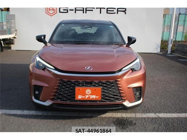Lexus LBX 2024-04 8074341-6