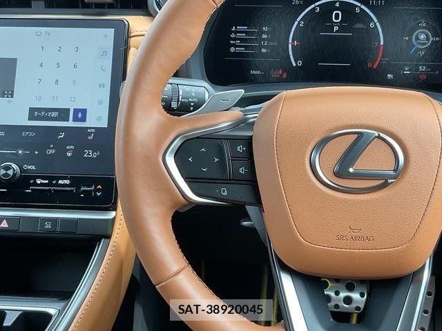 Lexus LBX 2025-10 8074339-14