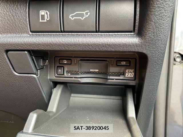 Lexus LBX 2025-10 8074339-16