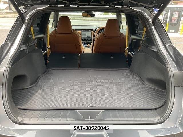 Lexus LBX 2025-10 8074339-8