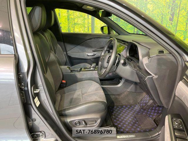 Lexus LBX 2024-02 8100133-7