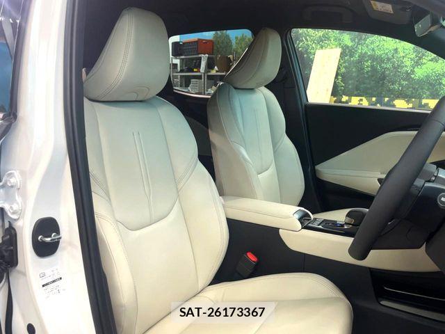 Lexus LBX 2026-02 8158695-7