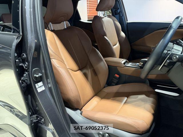 Lexus LBX 2024-01 8158696-15