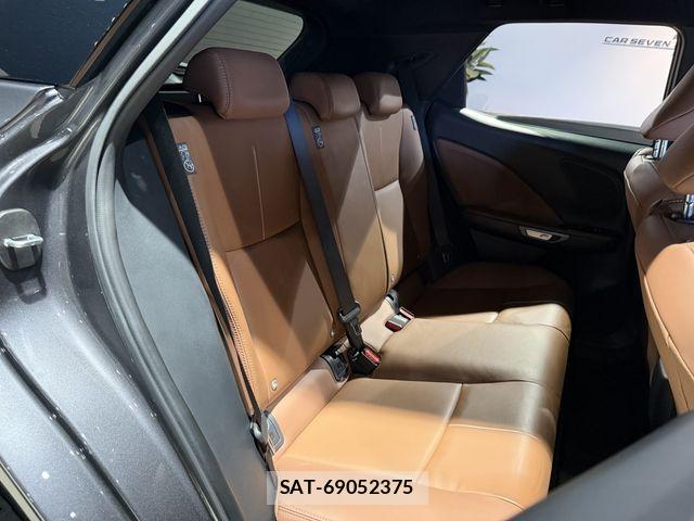 Lexus LBX 2024-01 8158696-17