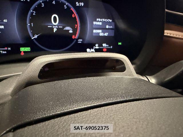 Lexus LBX 2024-01 8158696-24