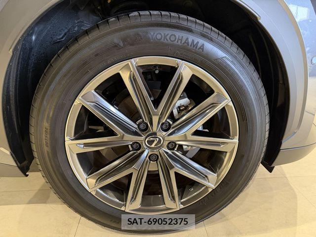 Lexus LBX 2024-01 8158696-8