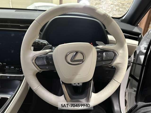 Lexus LBX 2025-07 7617655-24