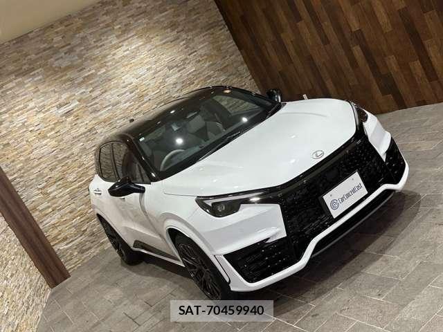 Lexus LBX 2025-07 7617655-4