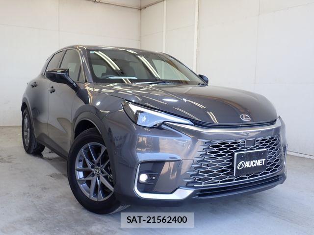 Lexus LBX 2025-06 8208372-0
