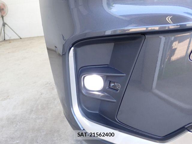 Lexus LBX 2025-06 8208372-9