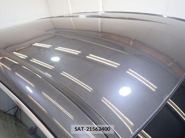 Lexus LBX 2025-06 8208372-10