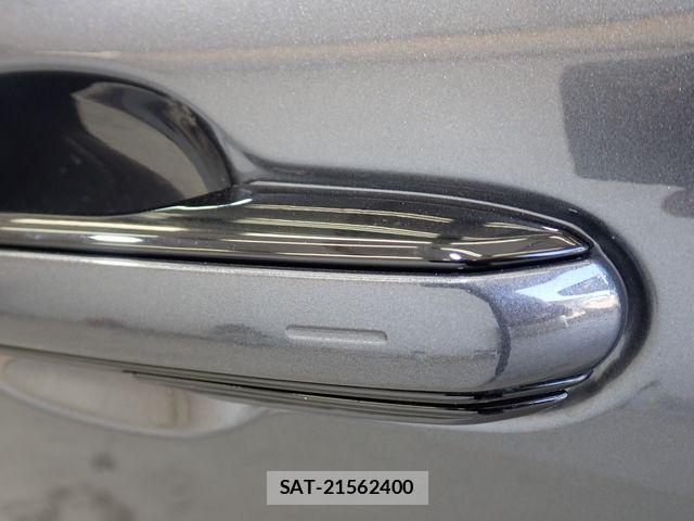 Lexus LBX 2025-06 8208372-11