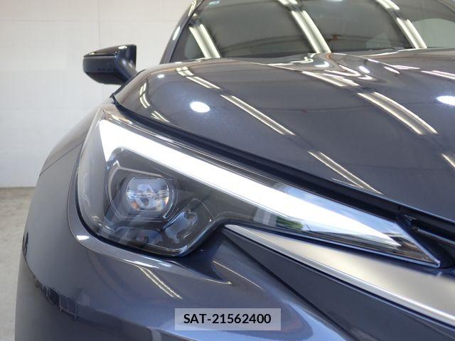 Lexus LBX 2025-06 8208372-8