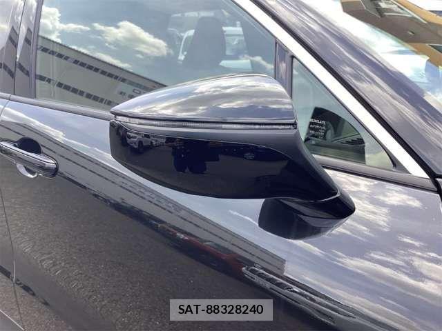 Lexus LBX 2025-11 8208381-19