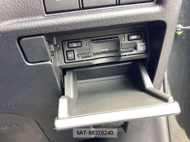 Lexus LBX 2025-11 8208381-8
