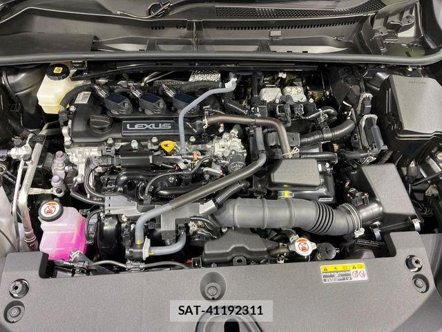 Lexus LBX 2024-03 8208380-17
