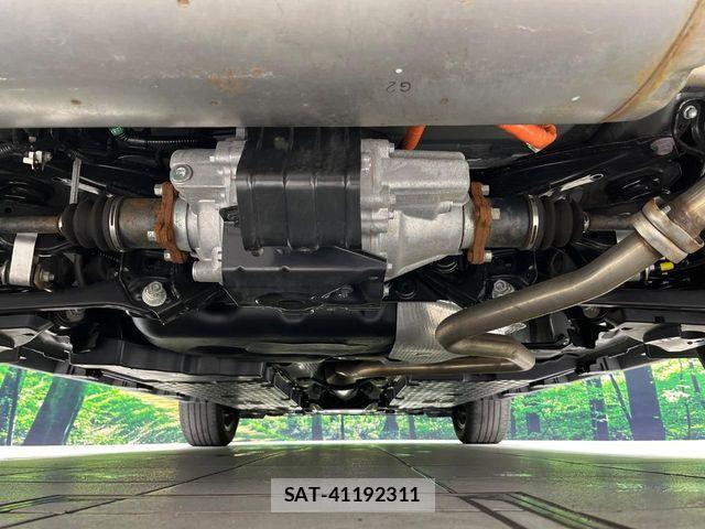 Lexus LBX 2024-03 8208380-18