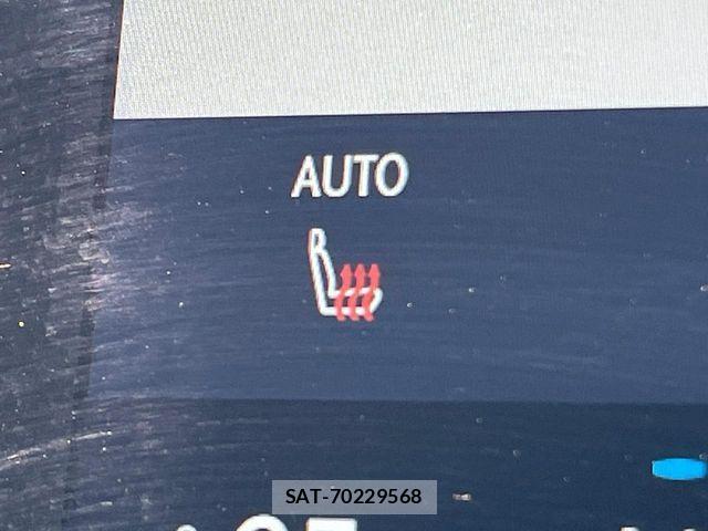 Lexus LBX 2024-06 8208378-6