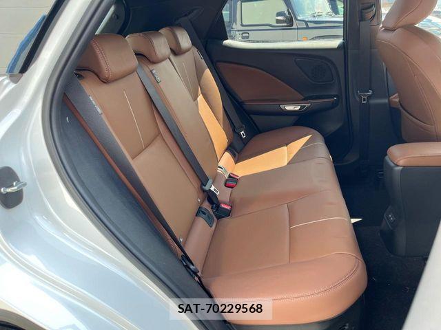 Lexus LBX 2024-06 8208378-8