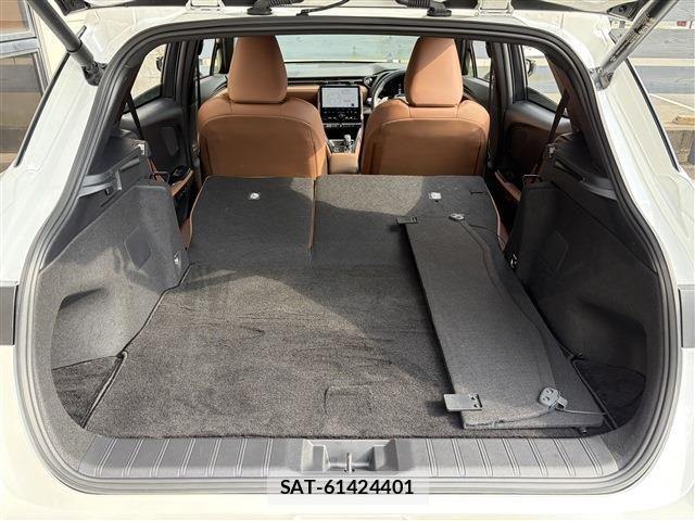 Lexus LBX 2024-06 8208377-19