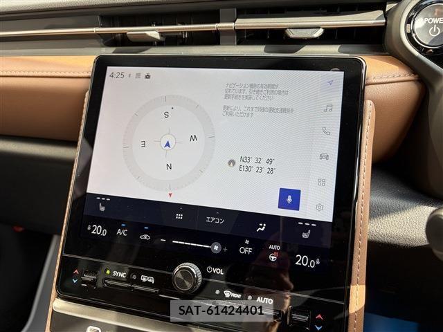 Lexus LBX 2024-06 8208377-21