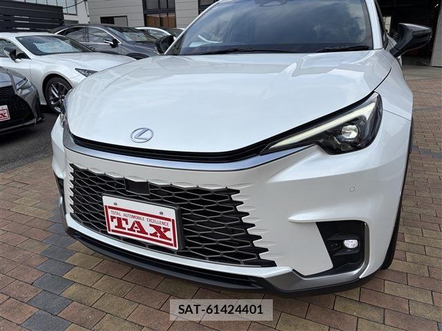 Lexus LBX 2024-06 8208377-8