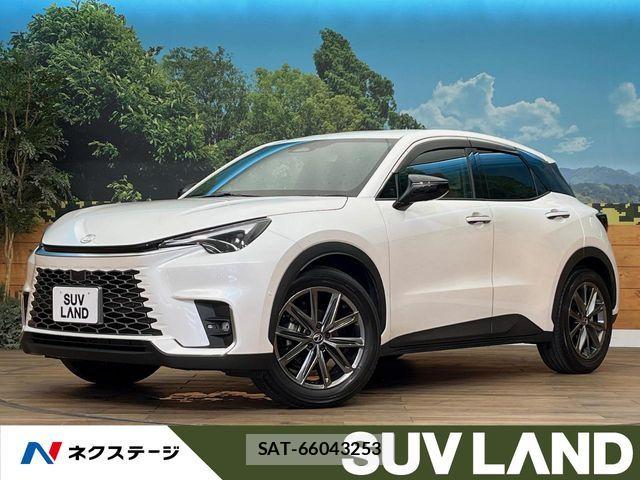 Lexus LBX 2024-07 8208379-0