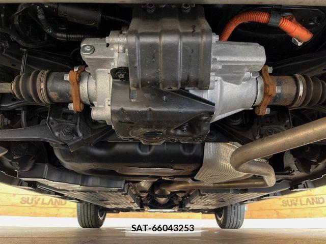 Lexus LBX 2024-07 8208379-19