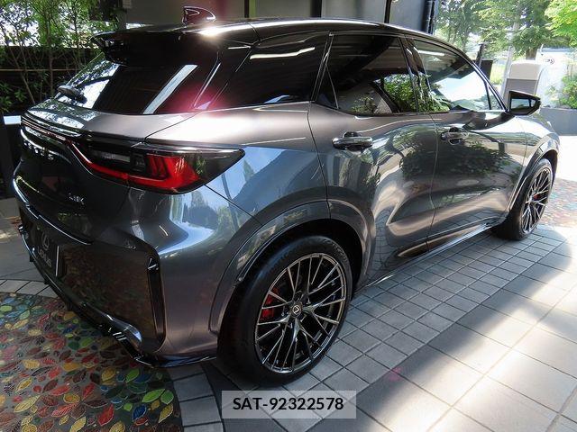 Lexus LBX 2025-10 8315184-9