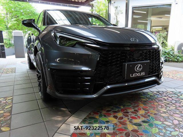 Lexus LBX 2025-10 8315184-10
