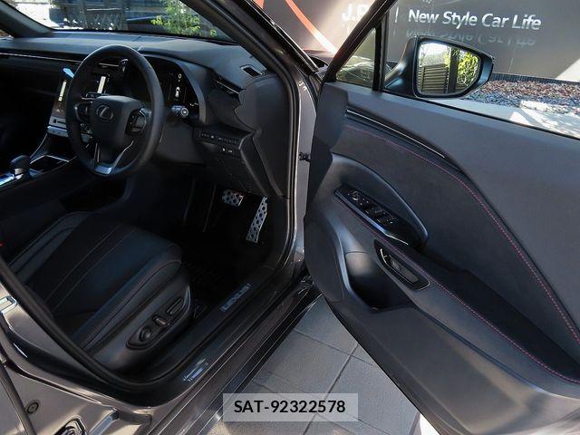 Lexus LBX 2025-10 8315184-14
