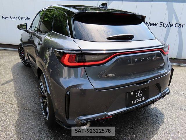 Lexus LBX 2025-10 8315184-29