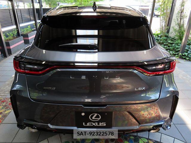 Lexus LBX 2025-10 8315184-4