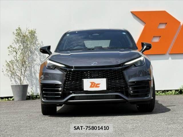 Lexus LBX 2025-05 8315187-8