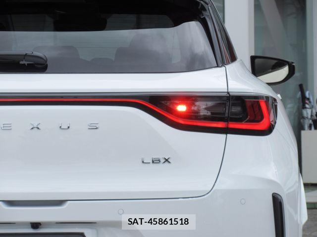 Lexus LBX 2025-04 8315183-9